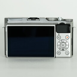 FUJIFILM X-A3 ボディ  シルバー FUJIFILM X-A3 ボディ  シルバー