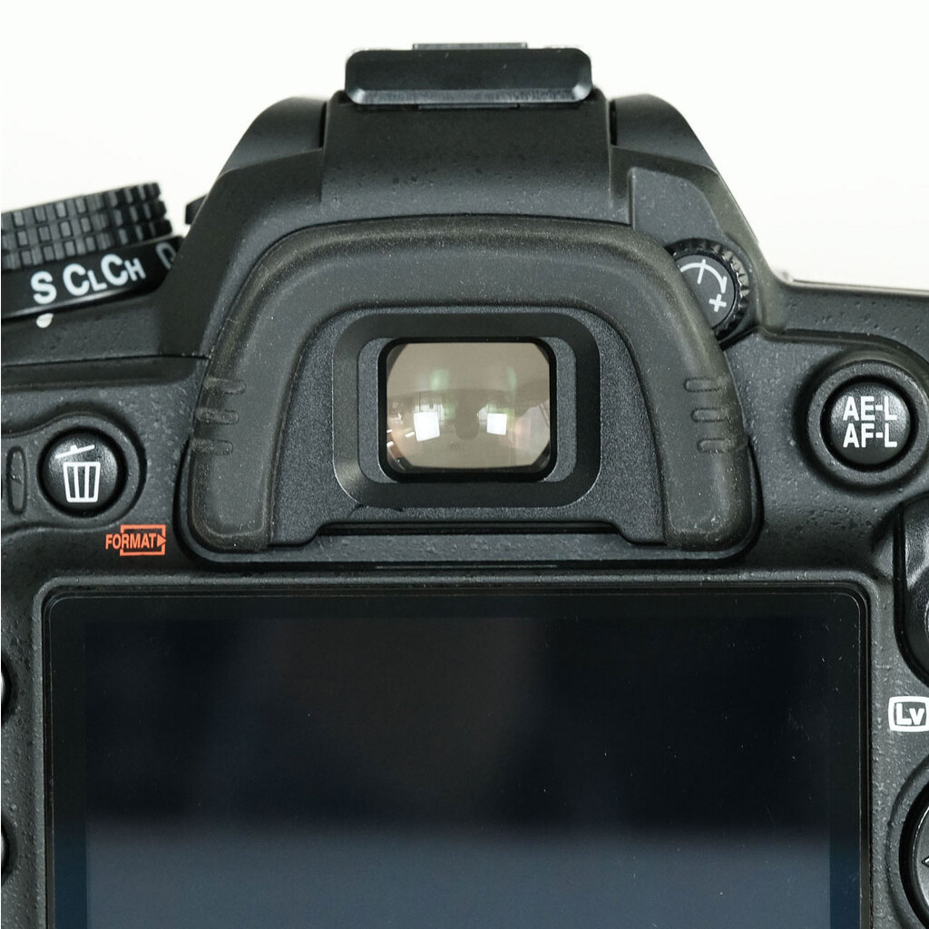 Nikon D7000の出品 | ONE SCENE（ワンシーン）