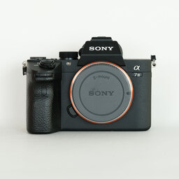 SONY α7 III(ILCE-7M3) SONY α7 III(ILCE-7M3)