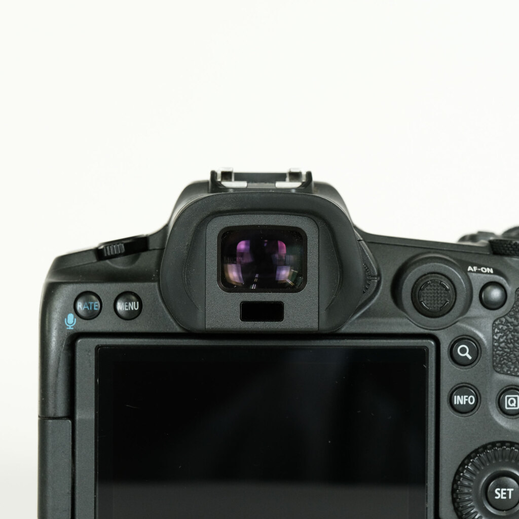 Canon EOS R5 Canon EOS R5