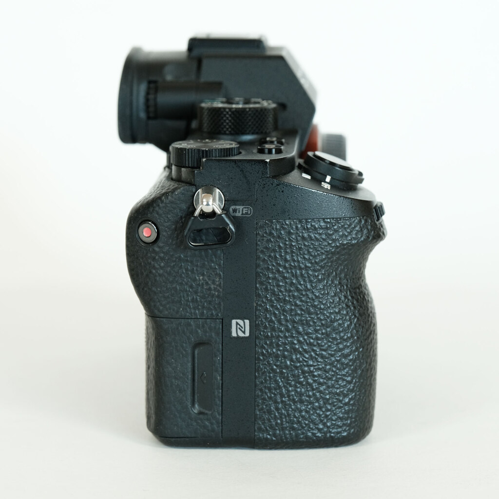 SONY α7R II(ILCE-7RM2) SONY α7R II(ILCE-7RM2)