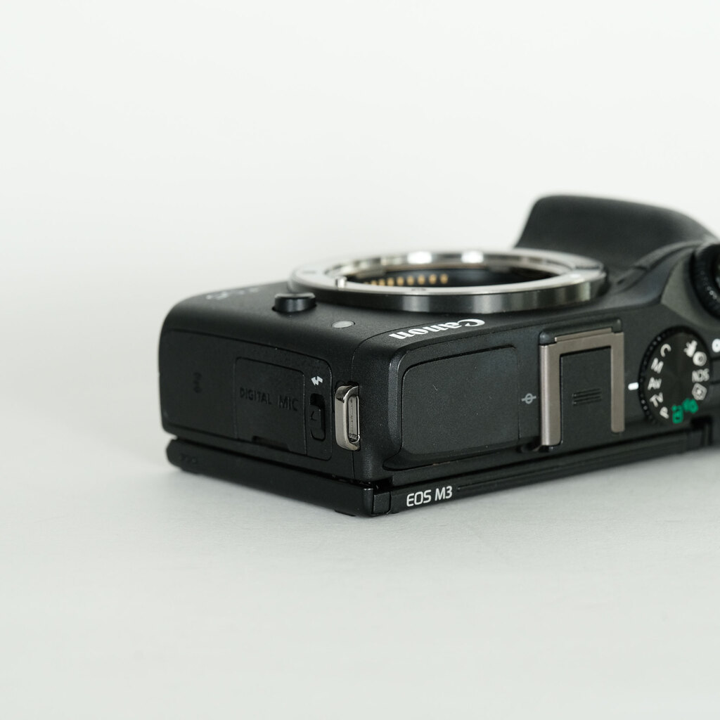 Canon EOS M3 ボディ ブラック Canon EOS M3 ボディ ブラック