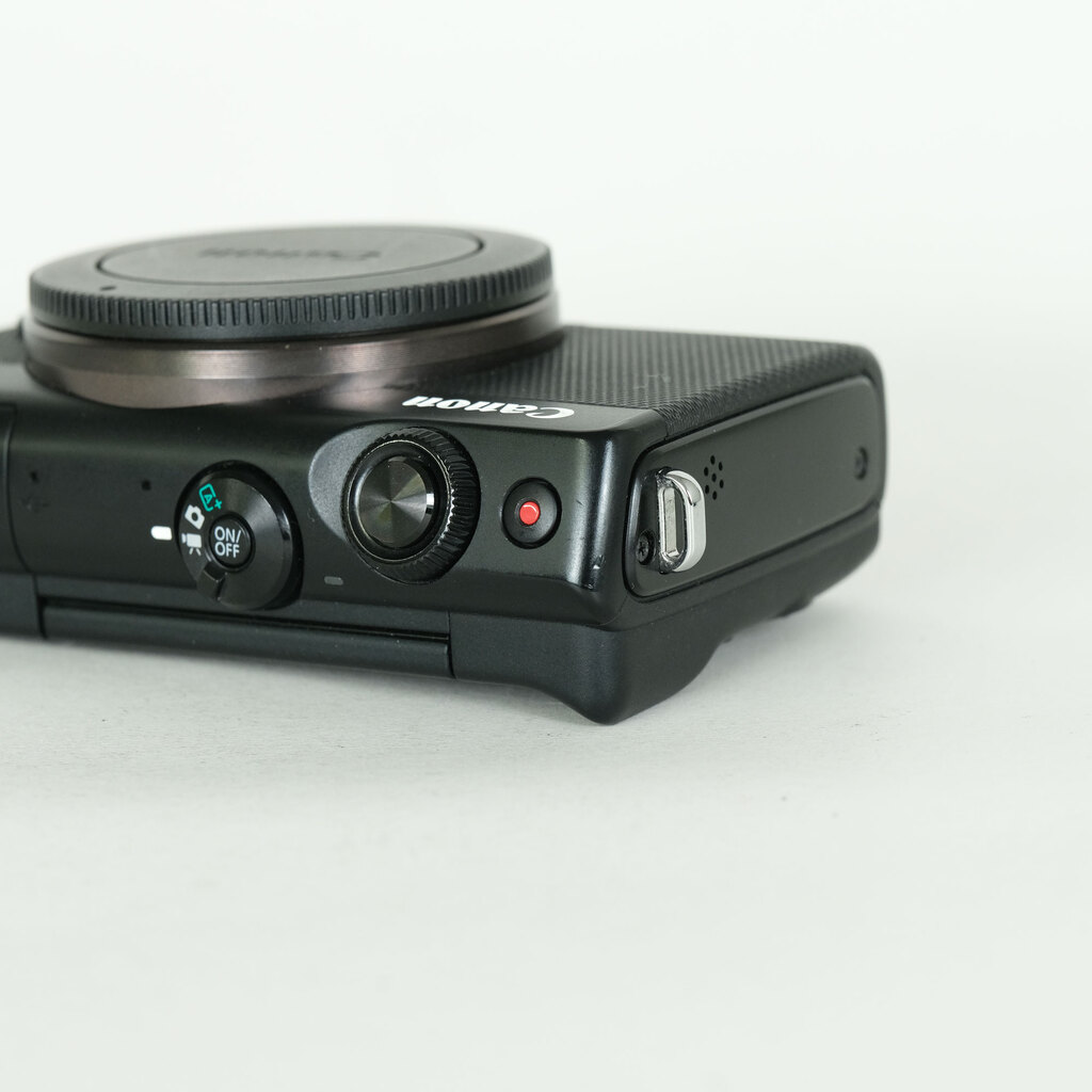 Canon EOSm100 ジャンク品 Canon EOS M100の出品 | ONE SCENE（ワンシーン）