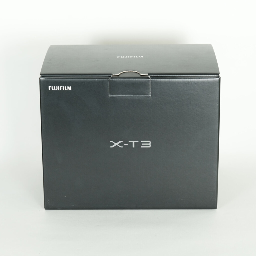FUJIFILM X-T3 FUJIFILM X-T3