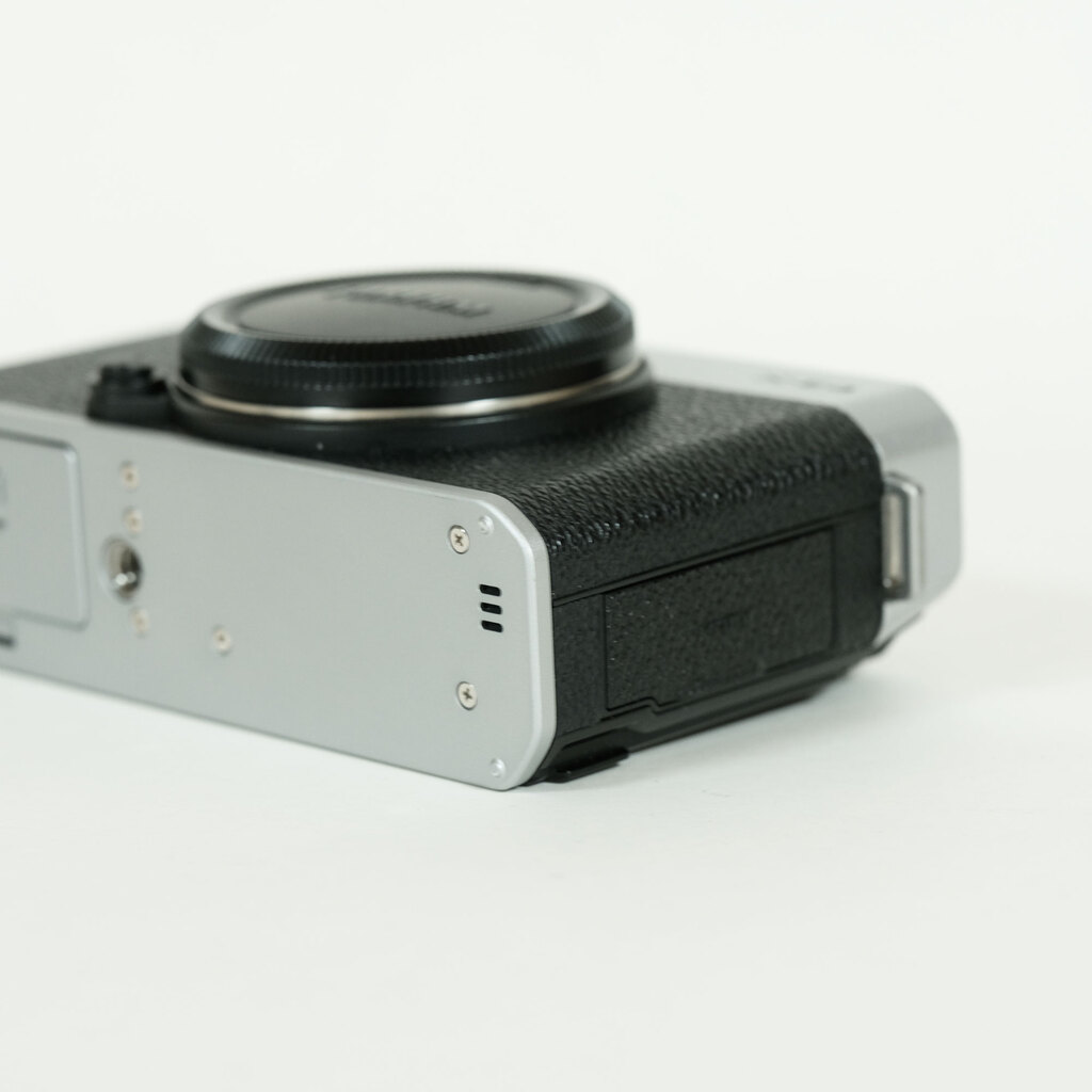 FUJIFILM X-E4 FUJIFILM X-E4