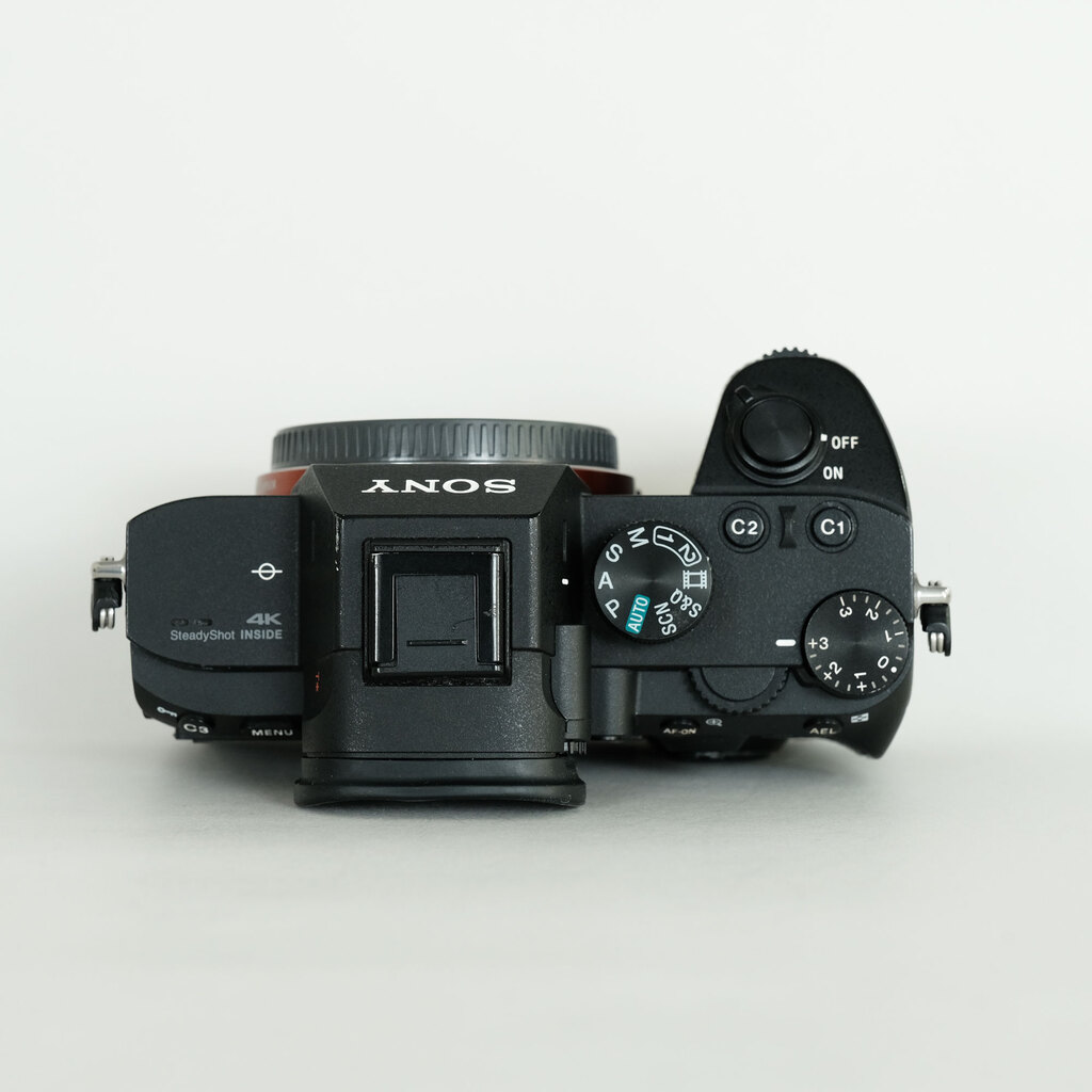 SONY α7 III(ILCE-7M3) SONY α7 III(ILCE-7M3)
