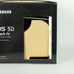 Canon EOS 5D Mark IV