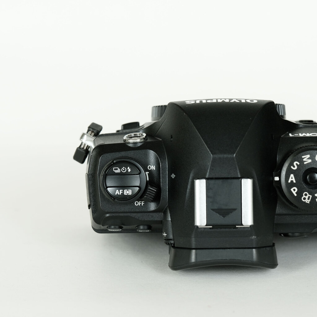 OM SYSTEM OM-1 OM SYSTEM OM-1