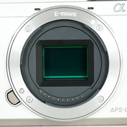 SONY α6000(ILCE-6000) SONY α6000(ILCE-6000)