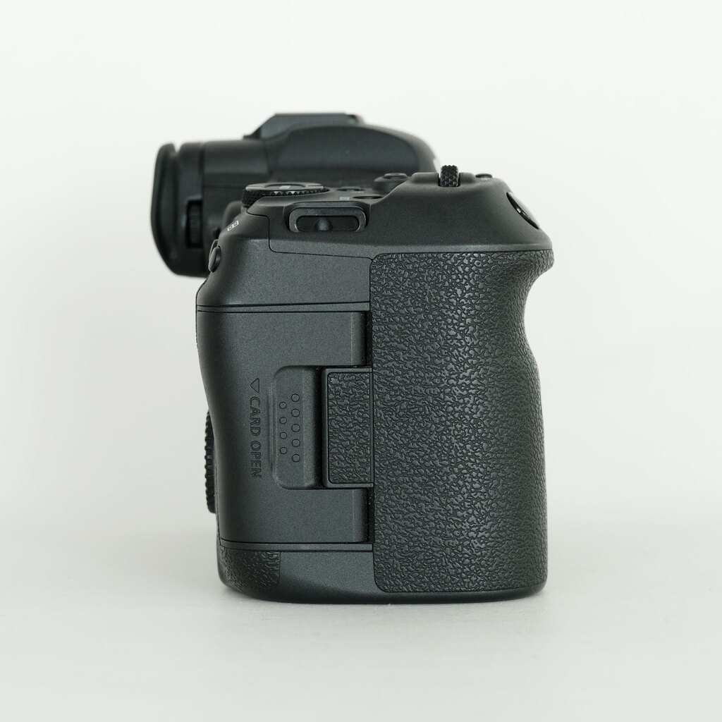 Canon EOS R5 Canon EOS R5