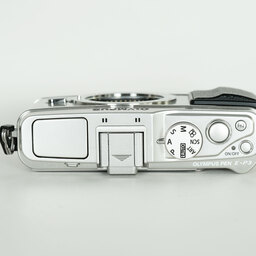 OLYMPUS PEN E-P3 ボディ シルバー OLYMPUS PEN E-P3 ボディ シルバー