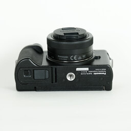 Panasonic LUMIX DC-G100V 標準ズームレンズ + トライポッドグリップキット Panasonic LUMIX DC-G100V 標準ズームレンズ + トライポッドグリップキット