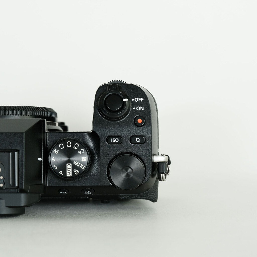 FUJIFILM X-S10 ボディ バッテリー2個付き Amazon | 富士フイルム(FUJIFILM) ミラーレスデジタルカメラ X