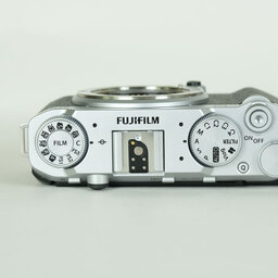 FUJIFILM X-M5 FUJIFILM X-M5