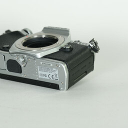 OLYMPUS OM-D E-M5 Mark II OLYMPUS OM-D E-M5 Mark II