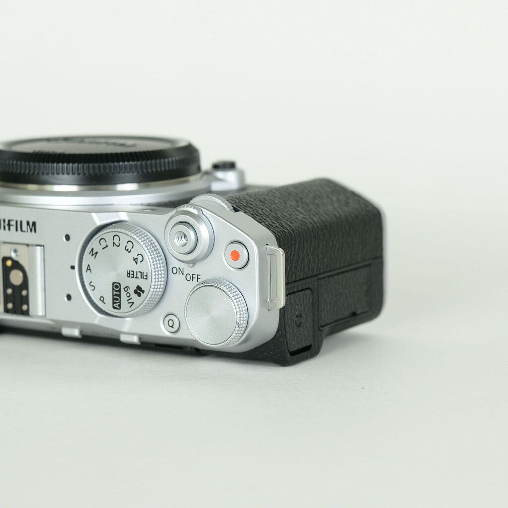 FUJIFILM X-M5 FUJIFILM X-M5