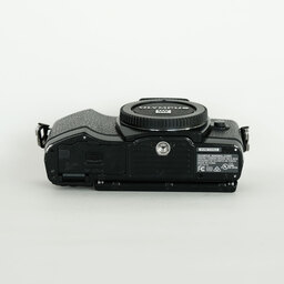 OLYMPUS OM-D E-M10 ボディ ブラック OLYMPUS OM-D E-M10 ボディ ブラック