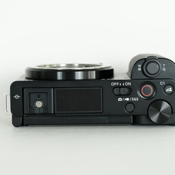 SONY VLOGCAM ZV-E10 SONY VLOGCAM ZV-E10