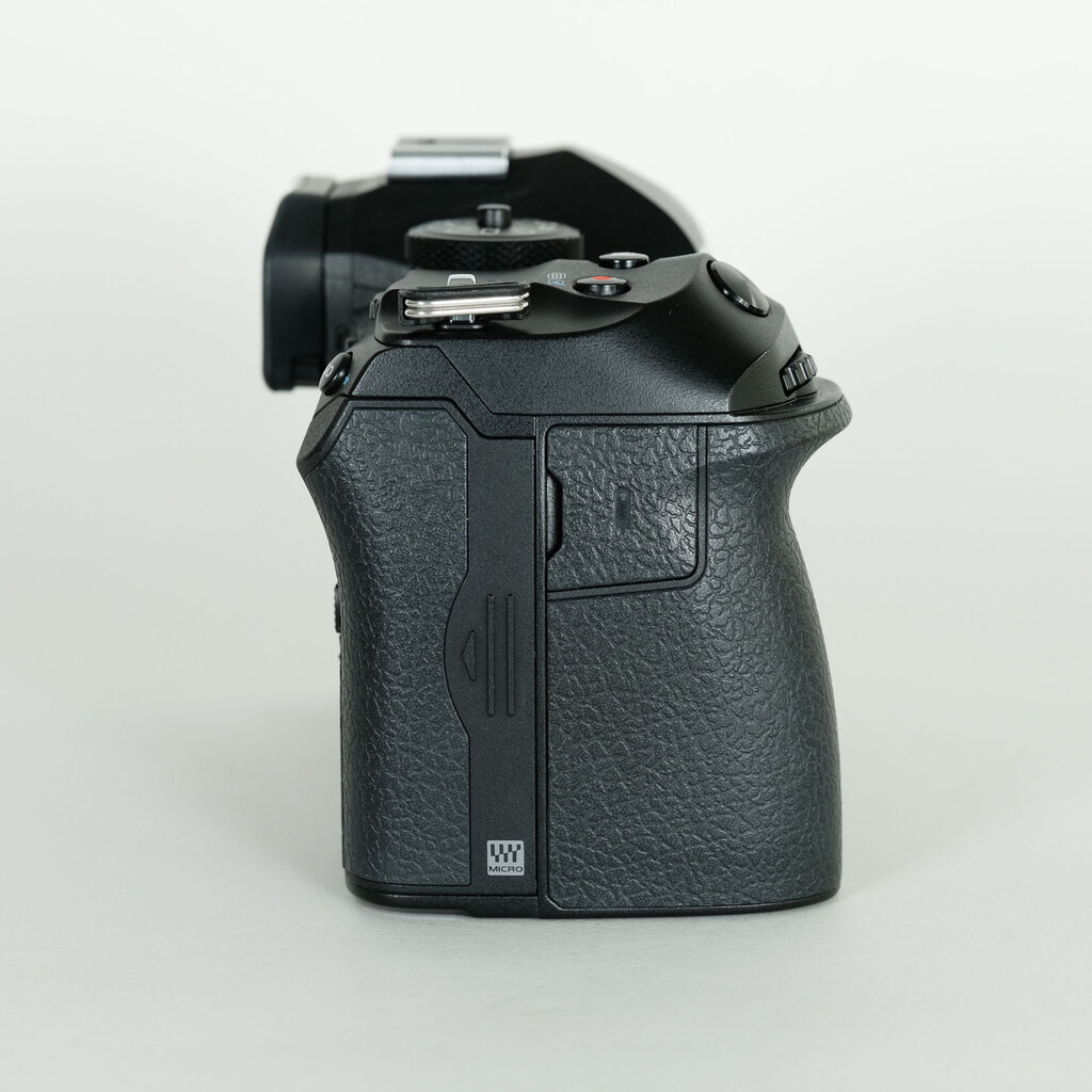 OM SYSTEM OM-1 OM SYSTEM OM-1