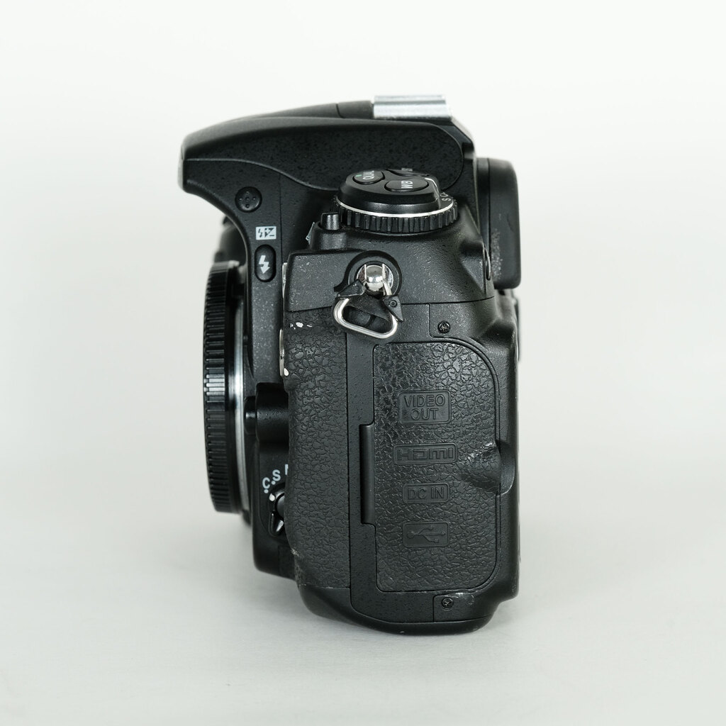 ★美品★Nikon ニコン D300 ボディ #19706 ニコンD ニコン Nikon D300 ボディ デジタル一眼レフ カメラ