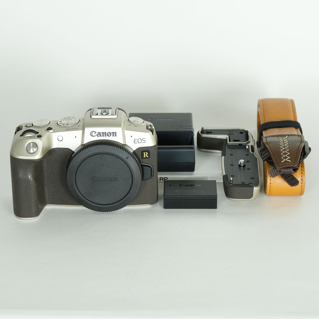 Canon EOS RP ボディ ゴールド Canon EOS RP ボディ ゴールド