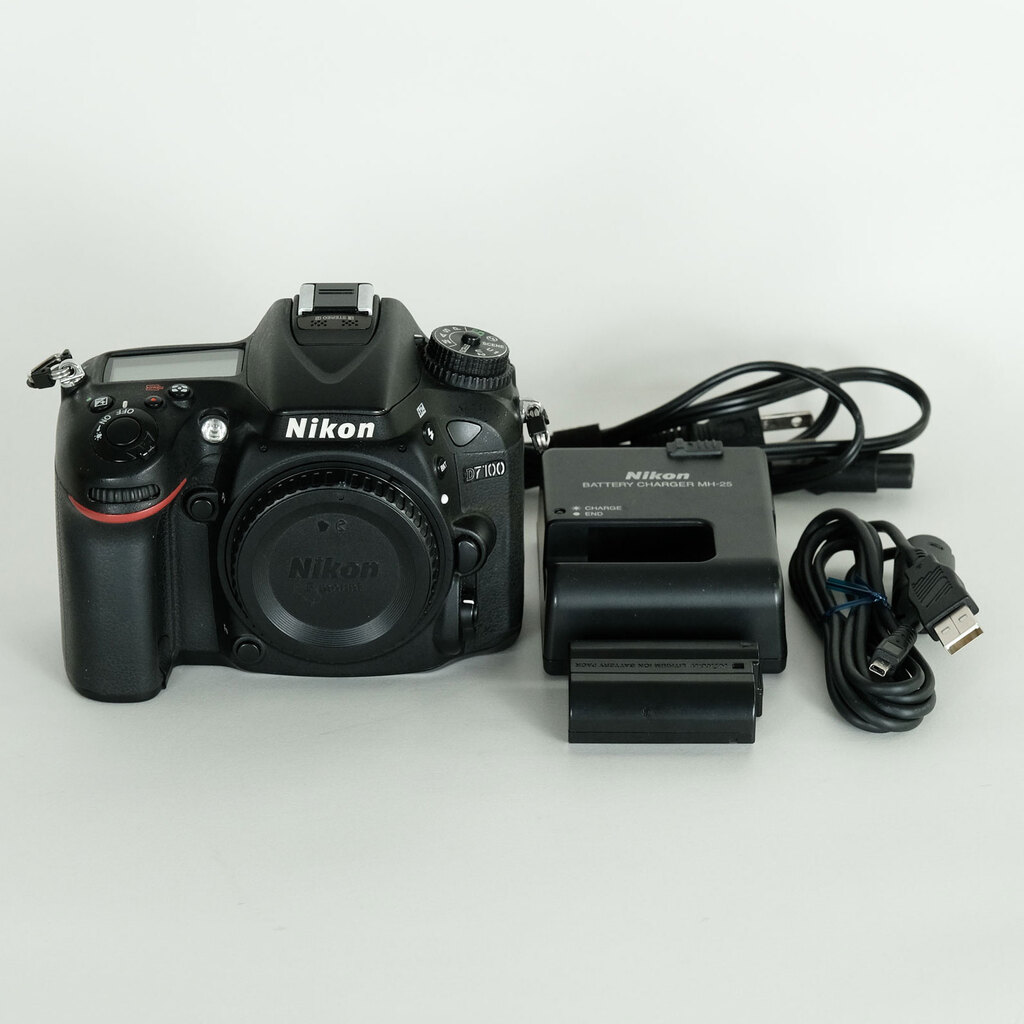 Nikon D7100 Nikon D7100