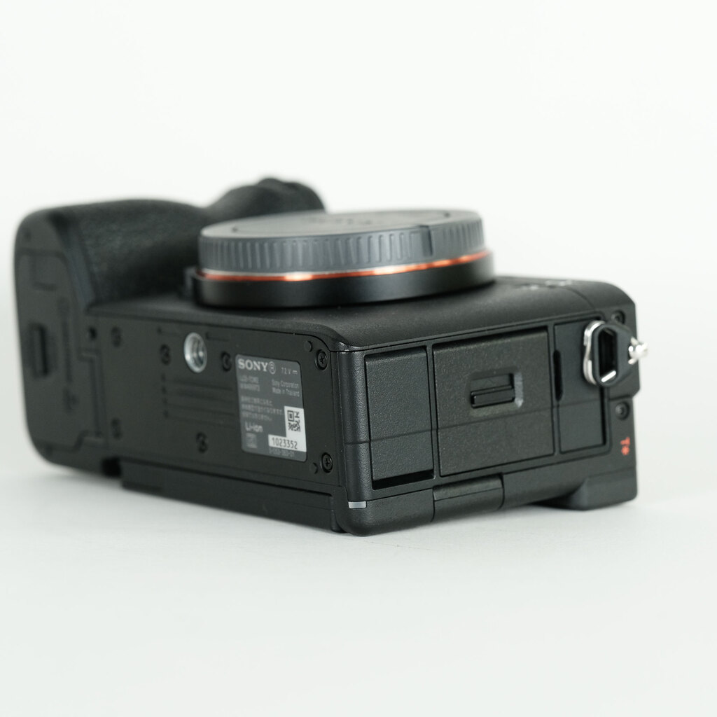 SONY α7C II(ILCE-7CM2) SONY α7C II(ILCE-7CM2)