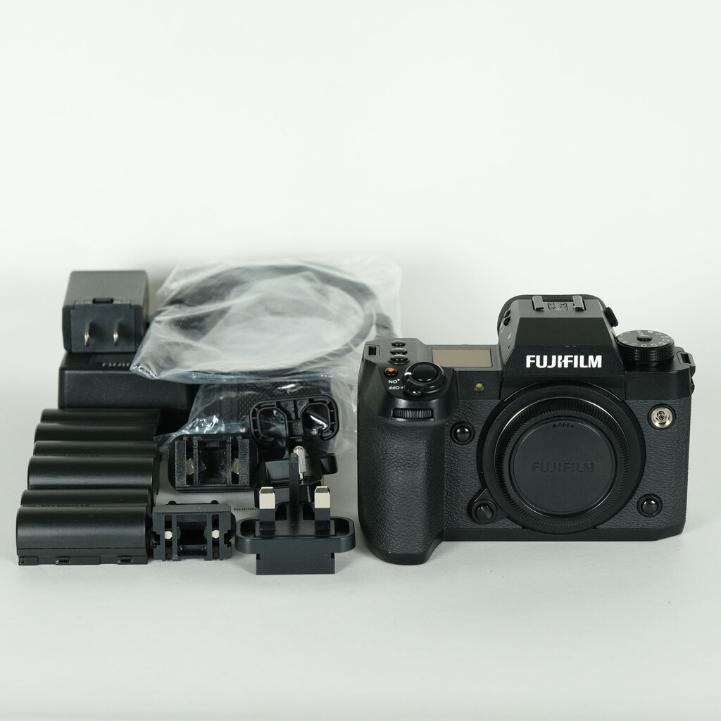 FUJIFILM X-H2