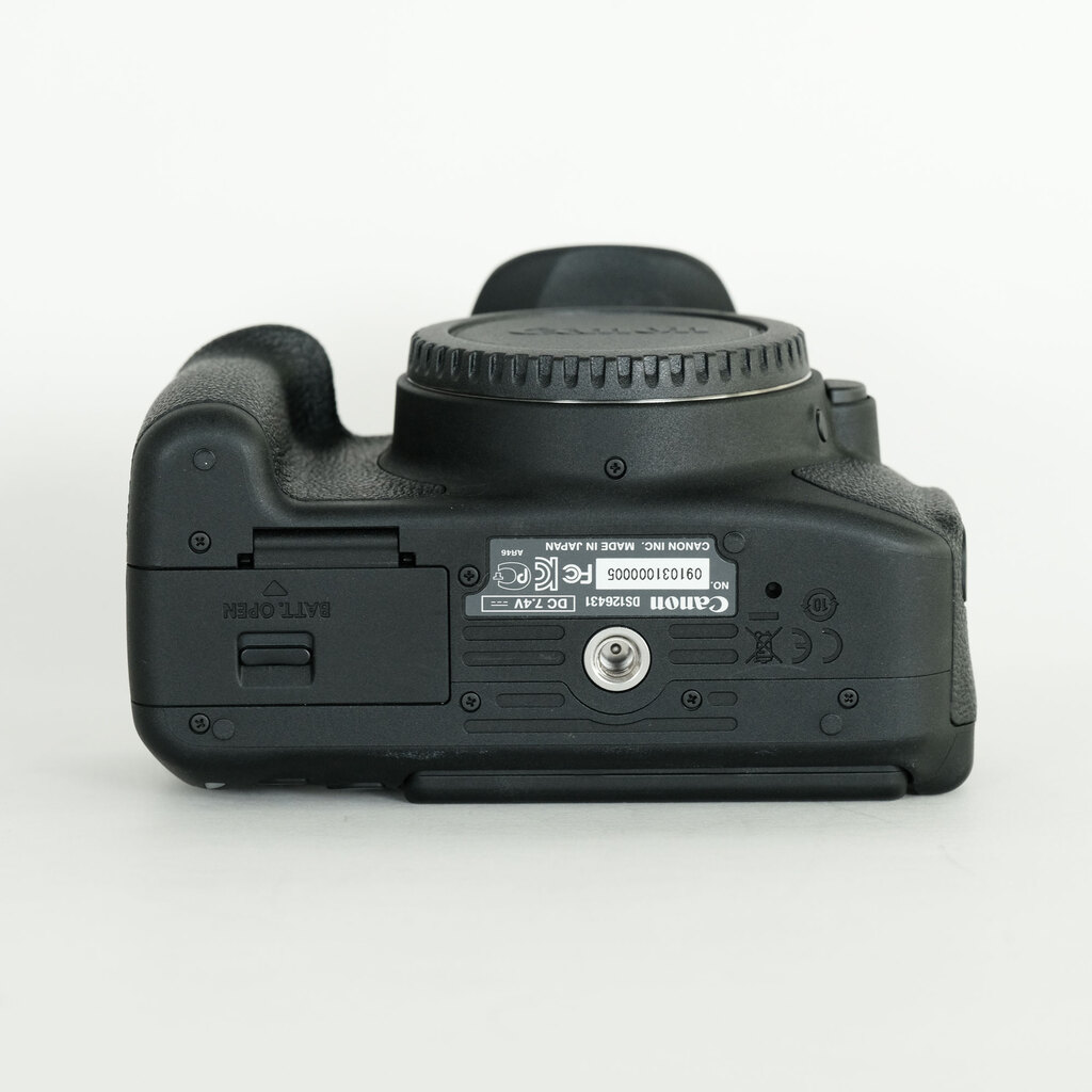 Canon EOS Kiss X7iの出品 | ONE SCENE（ワンシーン）