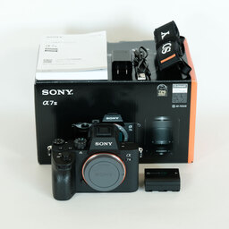 SONY α7 III(ILCE-7M3) SONY α7 III(ILCE-7M3)