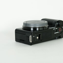 SONY VLOGCAM ZV-E10 SONY VLOGCAM ZV-E10