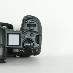 Canon EOS R5 Canon EOS R5