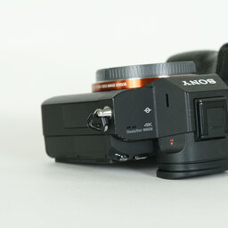 SONY α7 III(ILCE-7M3) SONY α7 III(ILCE-7M3)