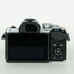 OLYMPUS OM-D E-M10 Mark IV