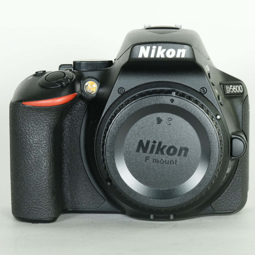 Nikon D5600