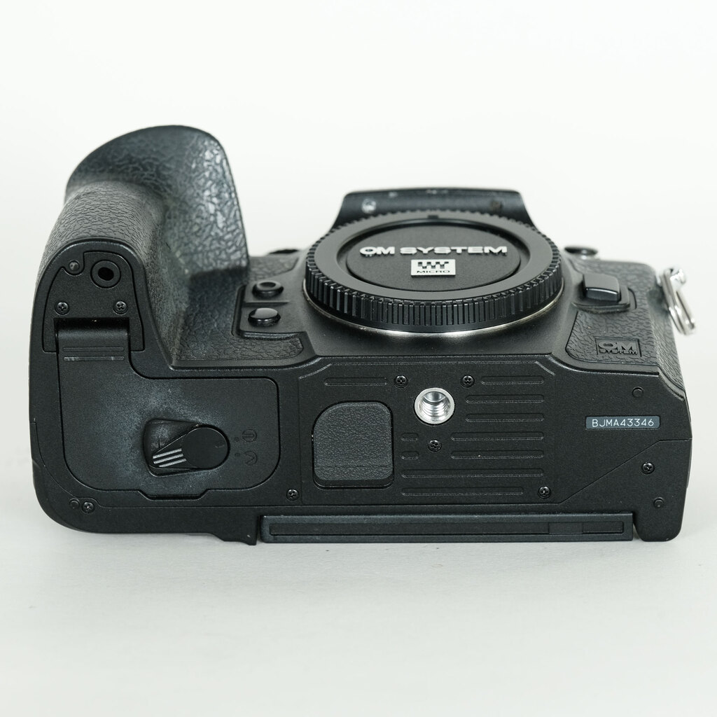 OM SYSTEM OM-1