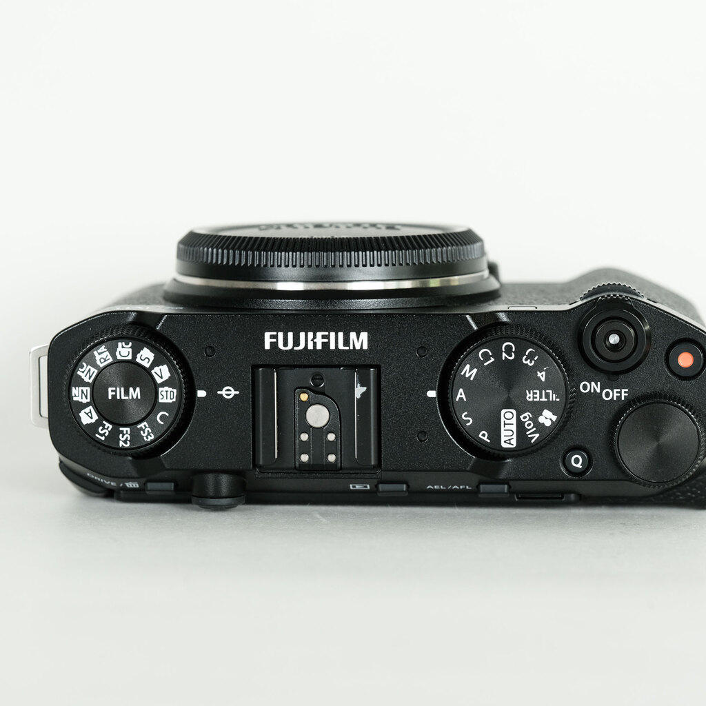 FUJIFILM X-M5 FUJIFILM X-M5