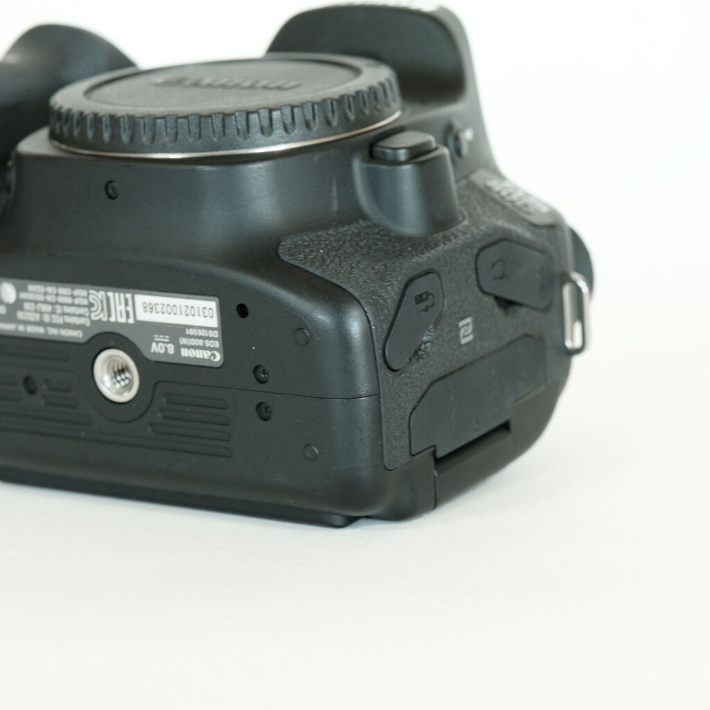 Canon EOS 80D Canon EOS 80D