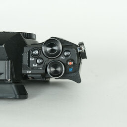 OLYMPUS OM-D E-M5 Mark II