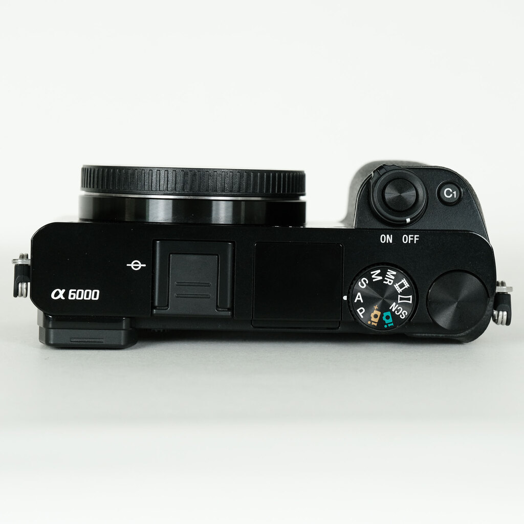 SONY α6000(ILCE-6000) SONY α6000(ILCE-6000)