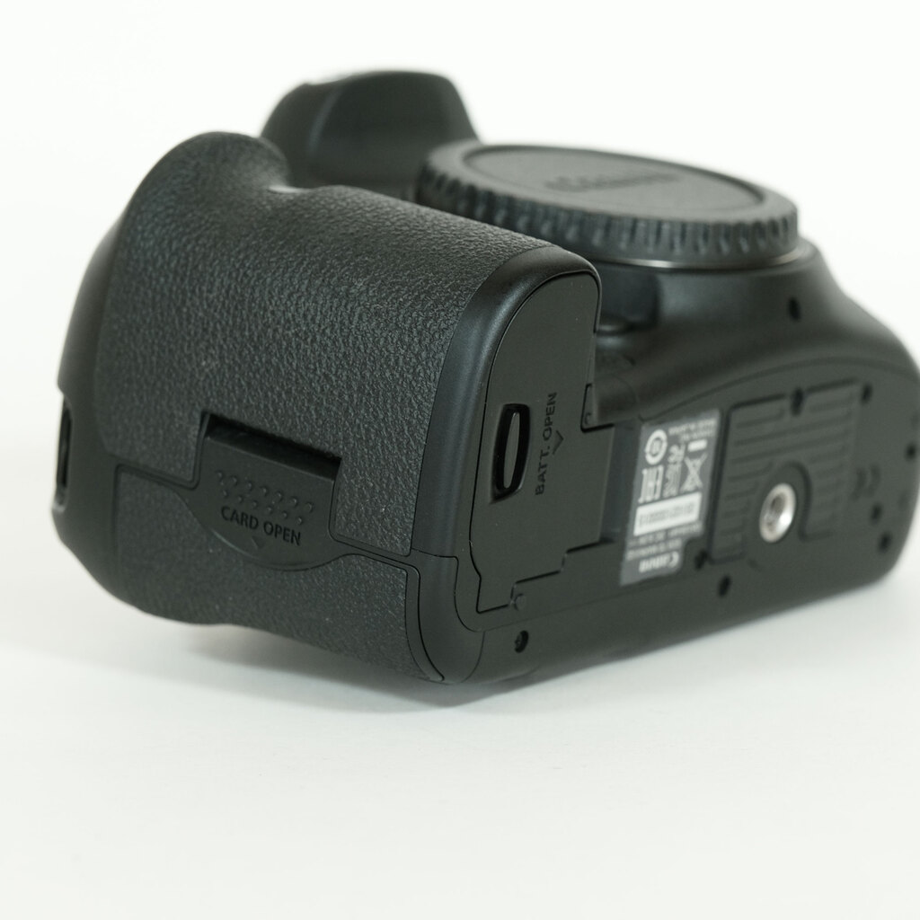 Canon EOS 7D Mark II Canon EOS 7D Mark II
