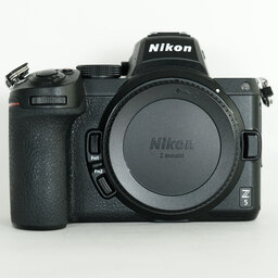 Nikon Z5
