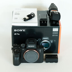 SONY α7 III(ILCE-7M3) SONY α7 III(ILCE-7M3)
