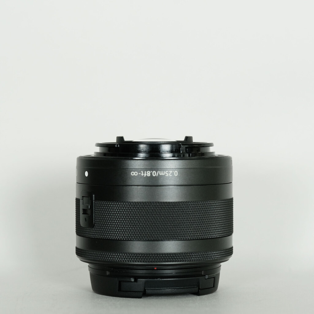 Canon EOS M6 Canon EOS M6