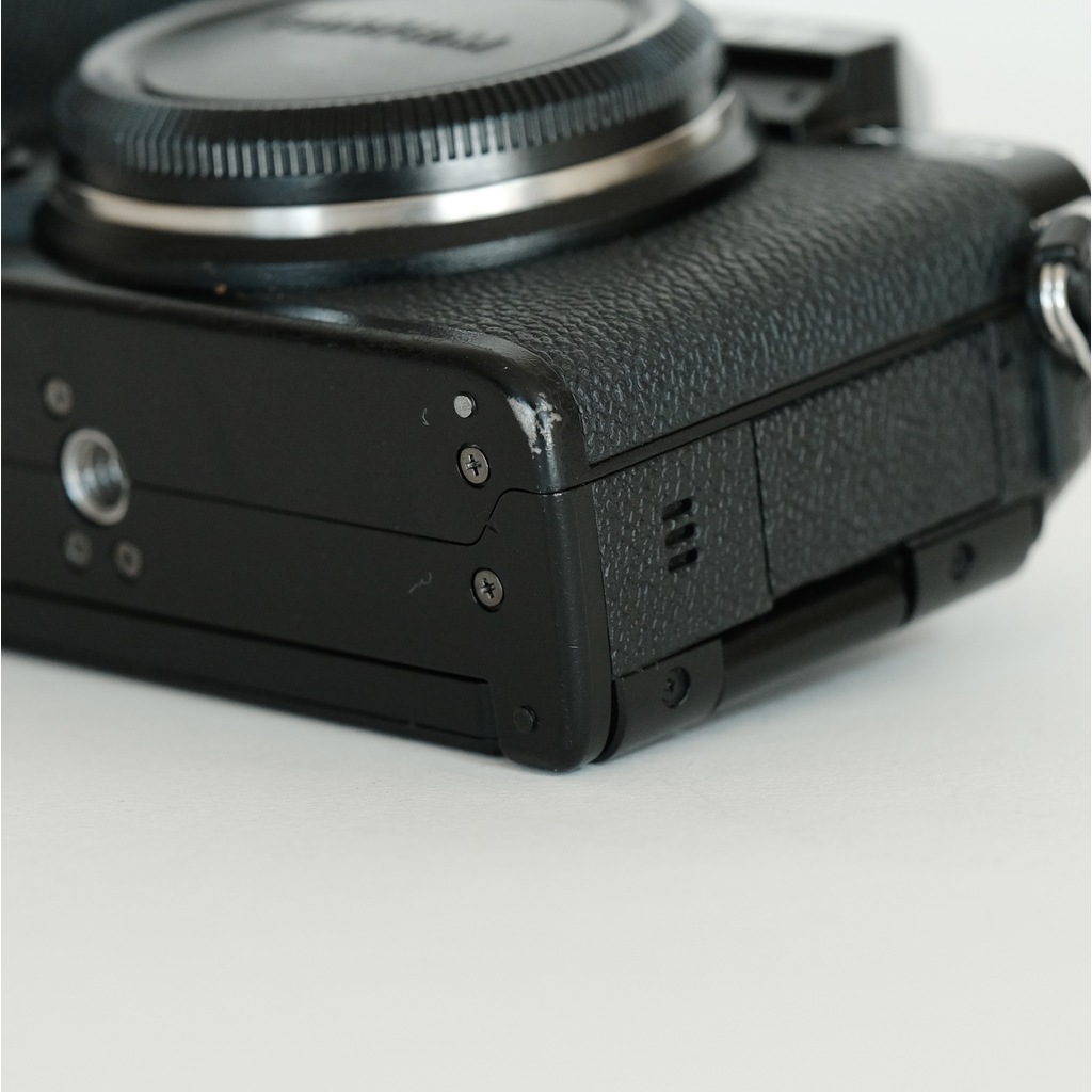 FUJIFILM X-S10 ボディ【おまけ付き】 中古)FUJIFILM (フジフイルム) X-S10 ボディ ブラック（商品ID