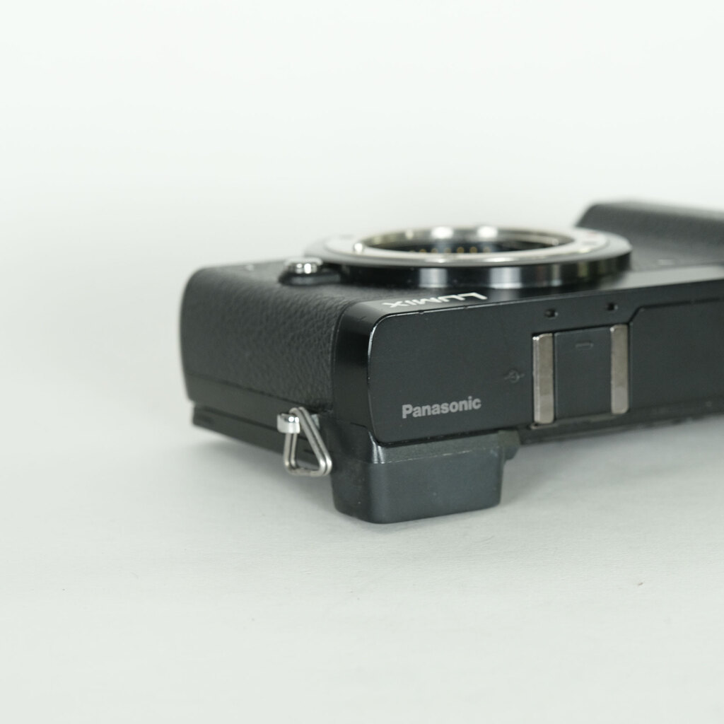 Panasonic LUMIX DMC-GX7MK2 ボディ ブラック
