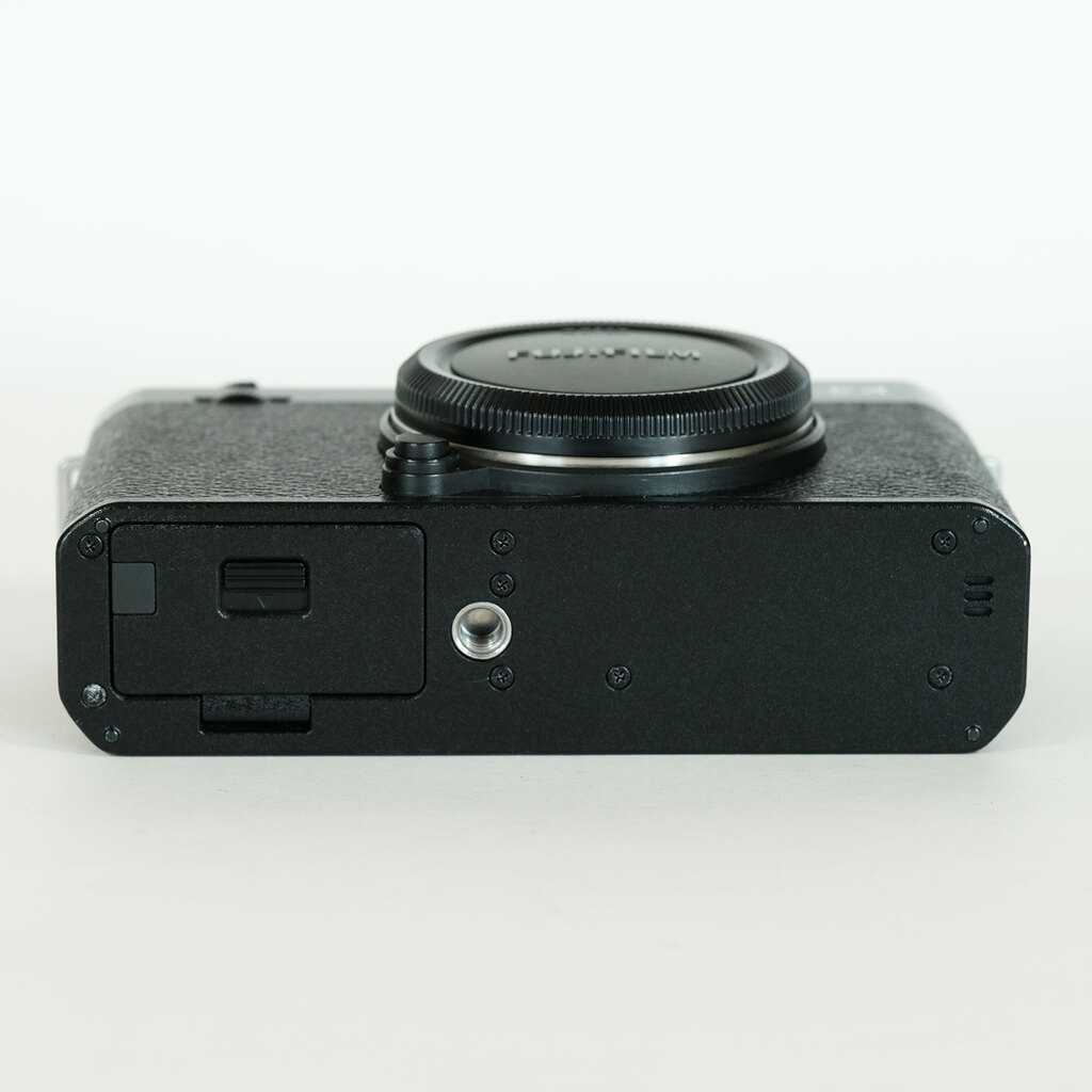 FUJIFILM X-E4 FUJIFILM X-E4