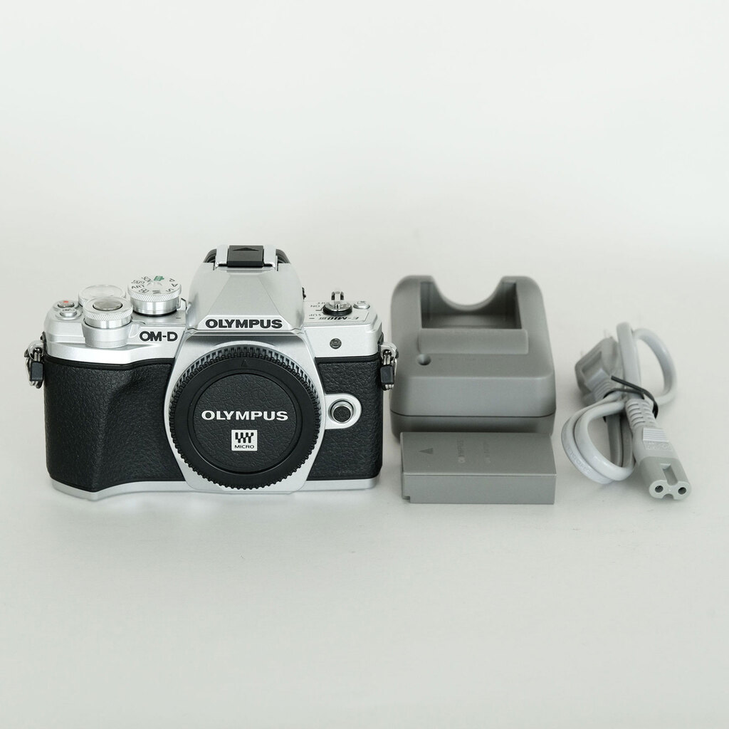 OLYMPUS OM-D E-M10 Mark III OLYMPUS OM-D E-M10 Mark III