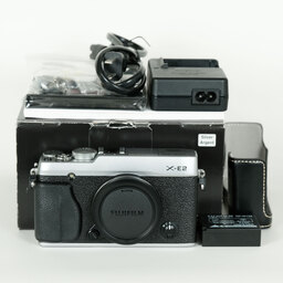 FUJIFILM X-E2