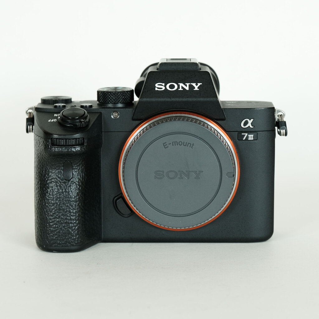 SONY α7 III(ILCE-7M3) SONY α7 III(ILCE-7M3)
